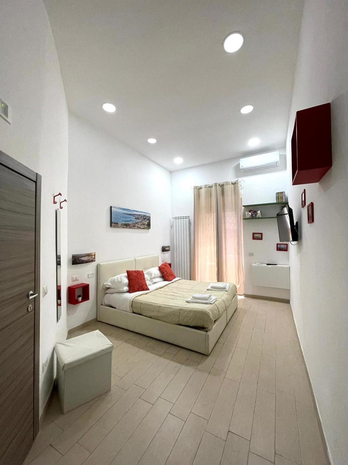 Ginevra'S Apartment Naples Luaran gambar