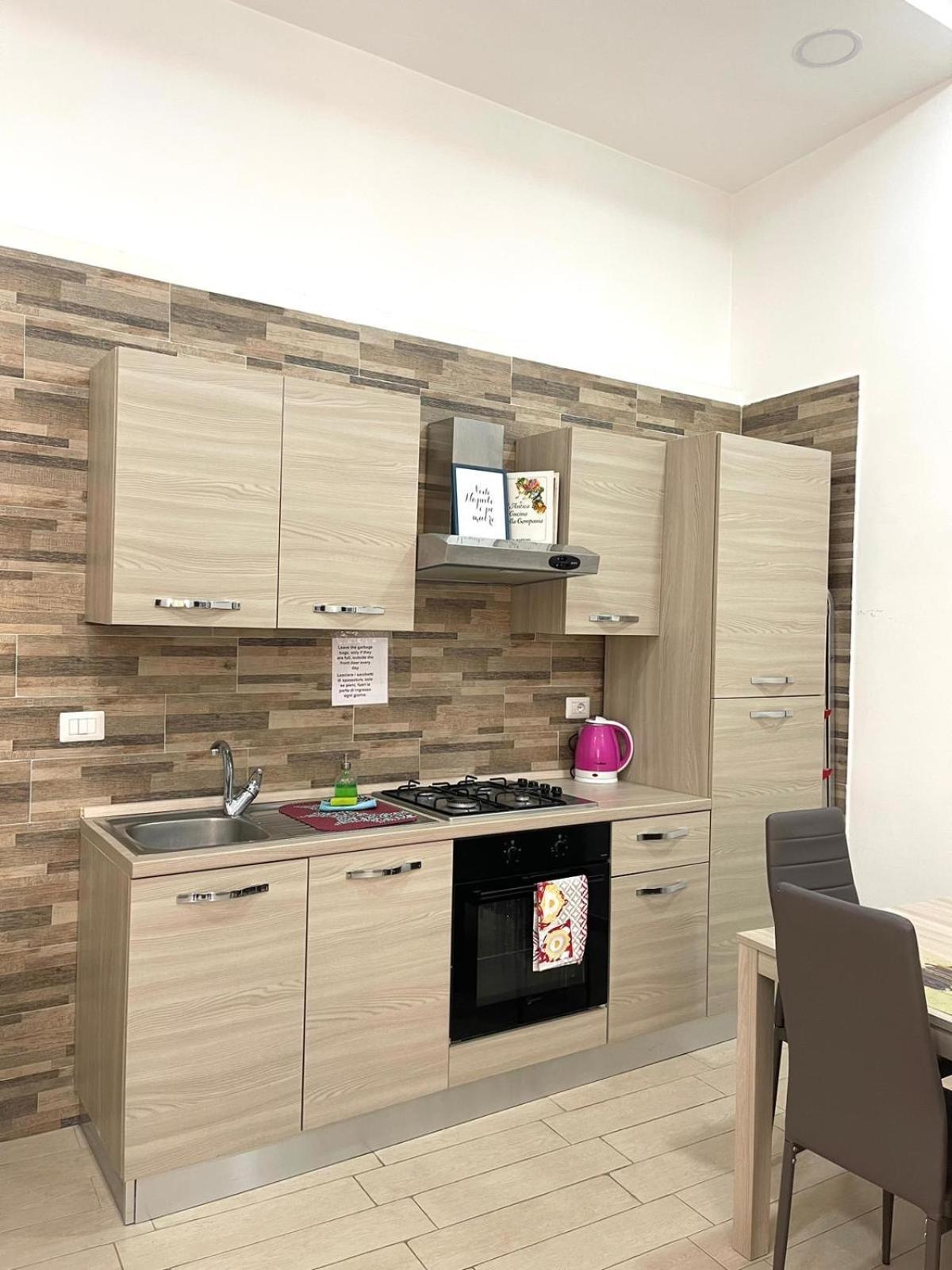 Ginevra'S Apartment Naples Luaran gambar