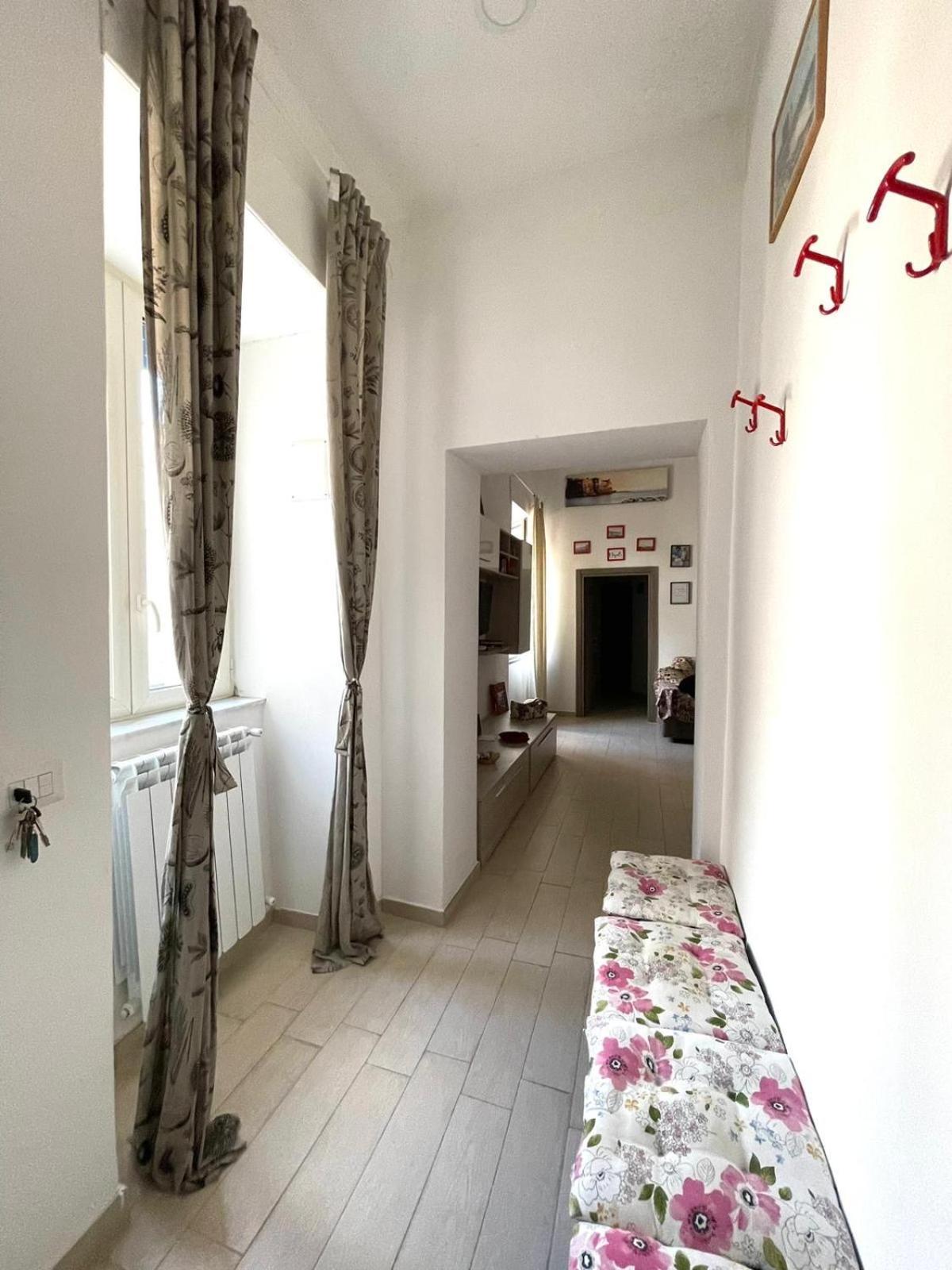 Ginevra'S Apartment Naples Luaran gambar