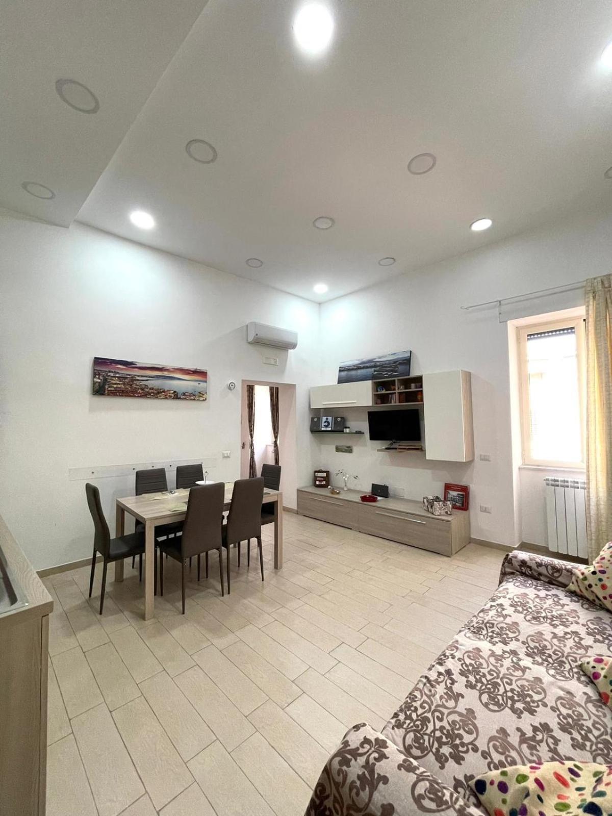 Ginevra'S Apartment Naples Luaran gambar