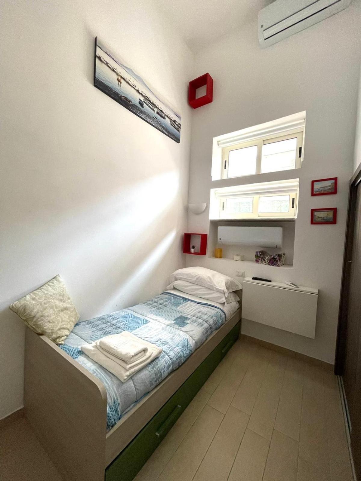 Ginevra'S Apartment Naples Luaran gambar