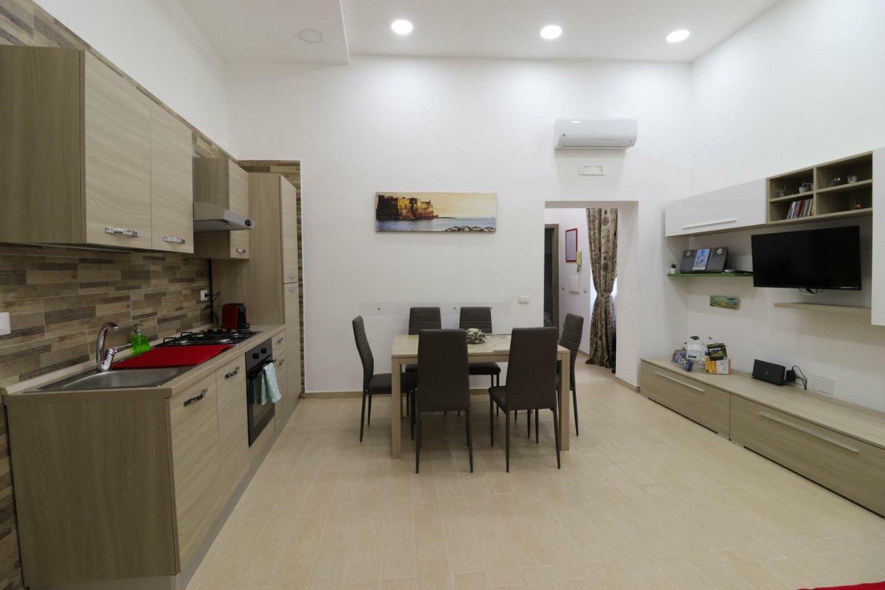 Ginevra'S Apartment Naples Luaran gambar