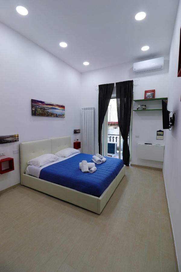 Ginevra'S Apartment Naples Luaran gambar